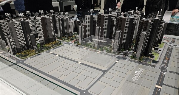 래미안갤러리 내 '래미안 원페를라' 모형도./사진=스마트에프엔DB