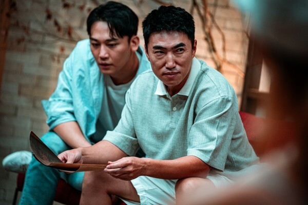 웨이브의 오리지널 콘텐츠 '피의 게임'의 스틸컷. /사진=웨이브