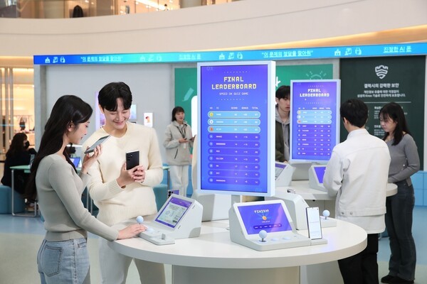 신제품 갤럭시 S25 시리즈의 AI기능을 미리 체험해볼 수 있는 갤럭시 스튜디오. /사진=삼성전자