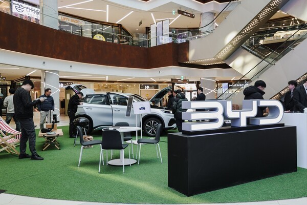 도이치오토보밀 자회사 DT 네트웍스가 BYD 분당 전시장 오픈을 앞두고 ‘판교 파미어스몰’에서 팝업스토어를 진행한다고 5일 밝혔다. /사진=DT네트웍스