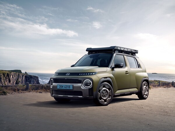 현대차는 아웃도어 테마 디자인을 입힌 캐스퍼 일렉트릭 크로스를 출시한다고 10일 밝혔다. 사진은 현대차 캐스퍼 일렉트릭 크로스./사진=현대차