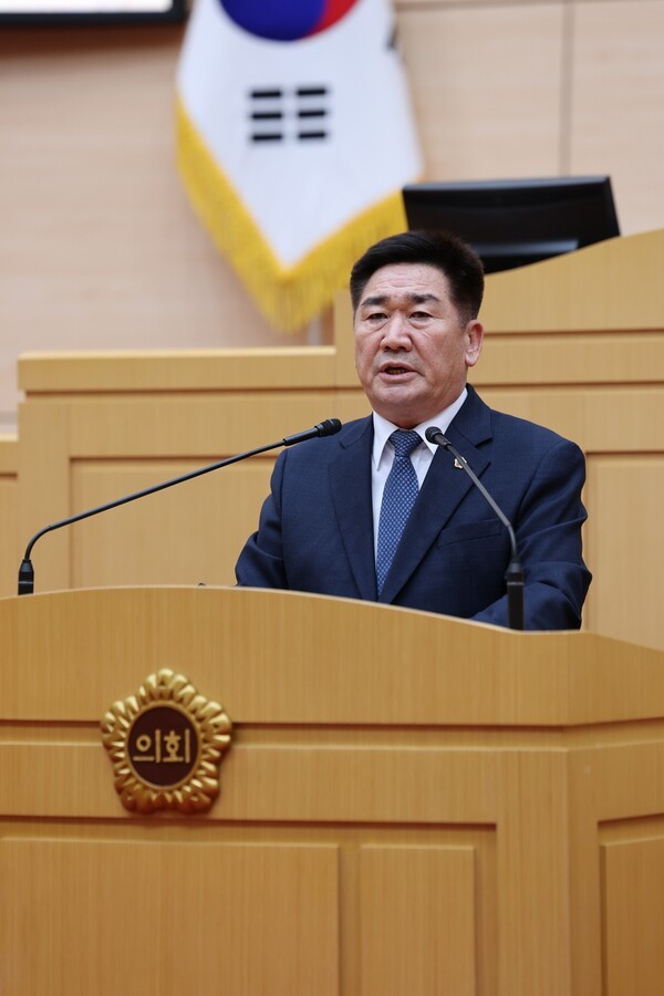 김성일 전남도의원이 지난 15일 본회의장에서 열린 5분 자유발언 제안설명을 하고 있다. /사진=전남도의회