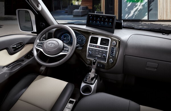 2025 포터 II 일렉트릭 1열 인테리어./사진=현대차