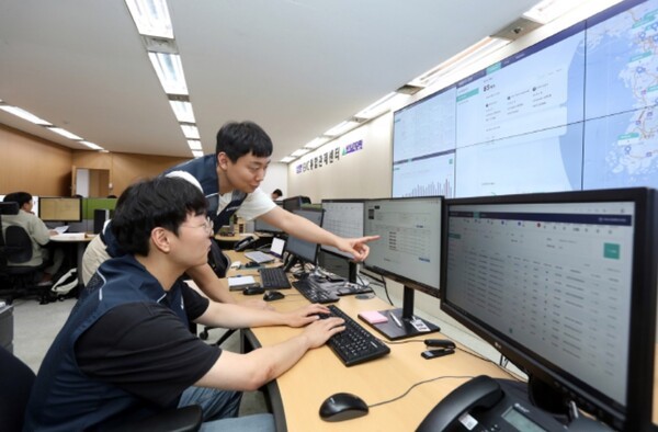 현대엔지니어링이 운영하고 있는 'EVC 통합관제센터'./사진=현대엔지니어링