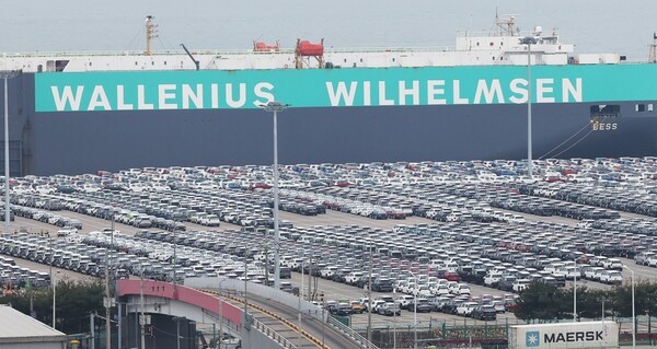 2일 경기도 평택항에 수출용 차량이 세워져 있는 모습. / 사진=연합뉴스