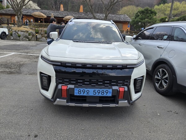 KGM 무쏘 EV 전면부./사진=김동하 기자