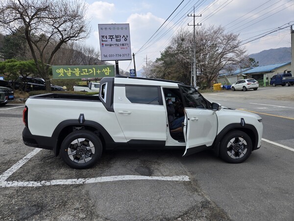 KGM 무쏘 EV 측면부./사진=김동하 기자