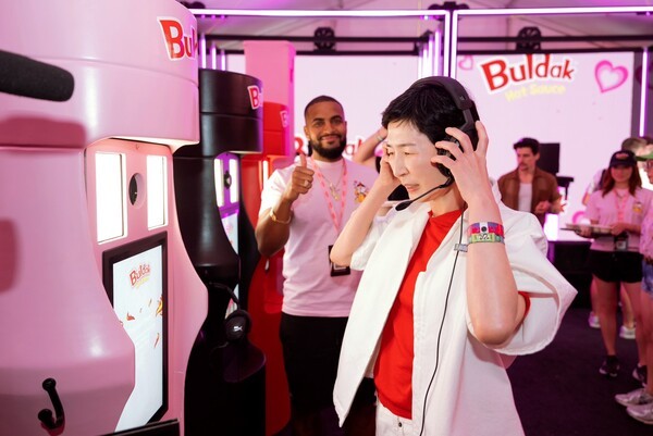 김정수 삼양식품 부회장이 현지시간 11일 미국 캘리포니아 인디오에서 개막한 ‘코첼라 밸리 뮤직 앤드 아츠 페스티벌(이하 코첼라)’ 현장을 방문했다.