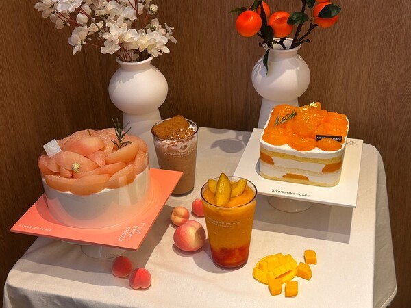 (왼쪽부터) '피치생', '애플망고 피치 프라페', '금귤생', '커피 쿠키 프라페' / 사진=홍선혜 기자