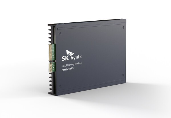 CXL 2.0 기반 D램 CMM(CXL Memory Module)-DDR5 96GB / 사진=SK하이닉스