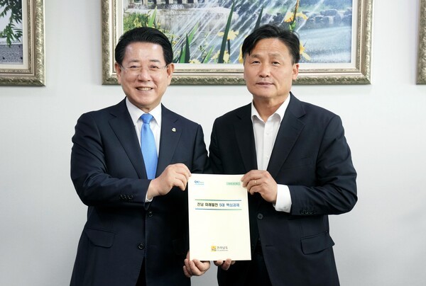 <b>김영록</b> 전남도<b>지사</b>, 현안 대선 공약 반영 국회의원 등 <b>면담</b>