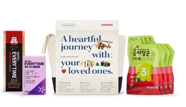 KGC인삼공사는 5월 황금연휴를 앞두고 가족 여행객을 위해 ‘에브리타임로얄’, ‘홍이장군3단계로얄’, ‘에브리타임 필름 컴피’로 구성된 정관장 ’헬시트립세트’를  출시했다.