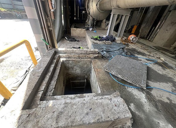 전주시 덕진구 소재 한 제지공장의 맨홀. /사진=전북자치도소방본부