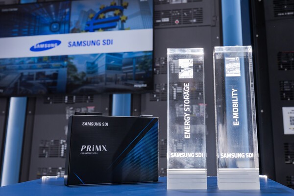 삼성SDI의 '인터배터리 유럽 2025' 부스에 전시 중인 '어워드 위너' 선정 제품./사진=삼성SDI