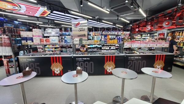 내부 취식 공간/사진=심영범 기자