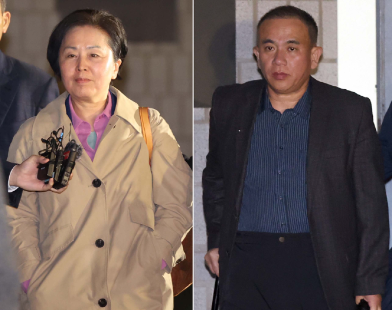 김건희 여사 공천 개입 의혹과 미래한국연구소의 불법 여론조사 의혹 등 사건의 핵심 인물인 국민의힘 김영선 전 의원과 명태균(오른쪽) 씨가 법원을 나서고 있다. / 사진=연합뉴스