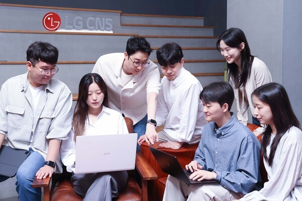 LG CNS AI센터 전문가들 / 사진=LG CNS