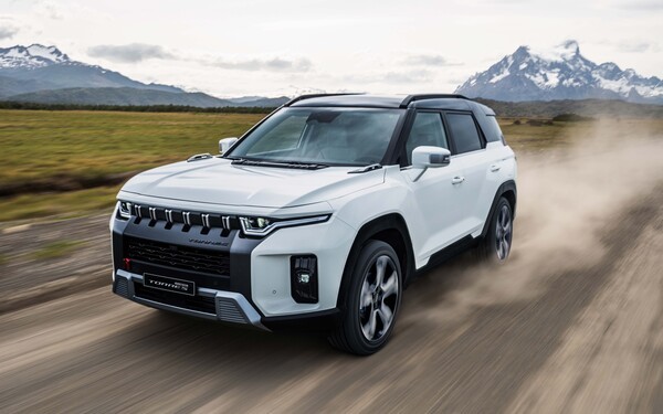 KG모빌리티 토레스