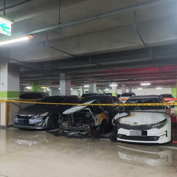 지난해 8월 30일 청주시 서원구 사직동 푸르지오캐슬1단지 지하주차장 화재 현장. /사진=독자 제공