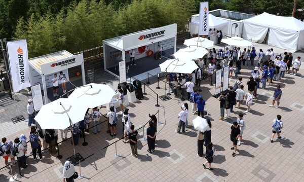 한국타이어가 오는 20~22일 3일간 대전 한화생명 볼파크에서 '한국타이어 스트라이크존' 팝업 이벤트를 진행한다고 19일 밝혔다. 사진은 한국타이어 스트라이크존 삼성 라이온즈파크 팝업 전경. /사진=한국타이어