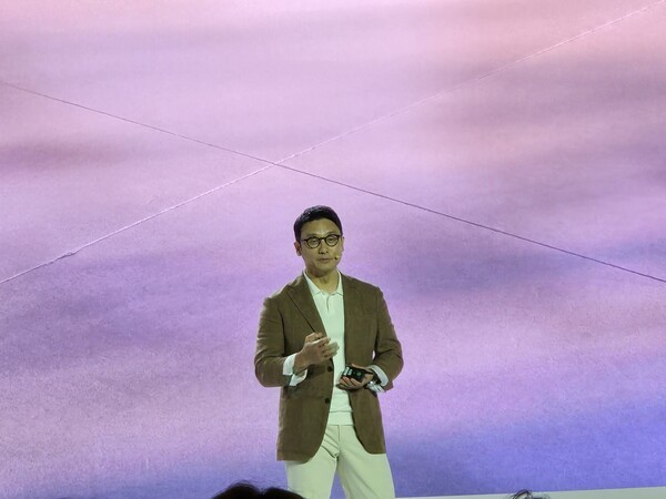 2일 서울 광진구 워커힐 호텔에서 이윤모 볼보자동차코리아 대표이사가 발표하고 있다. /사진=김동하 기자