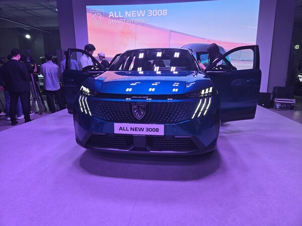 3일 성수동 캔디성수에서 푸조가 공개한 올 뉴 3008. /사진=김동하 기자