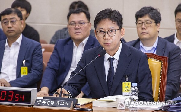 배경훈 과학기술정보통신부 장관 후보자가 14일 국회 과학기술정보방송통신위 인사청문회에 출석해 의원 질의에 답변하고 있다. /사진=연합뉴스