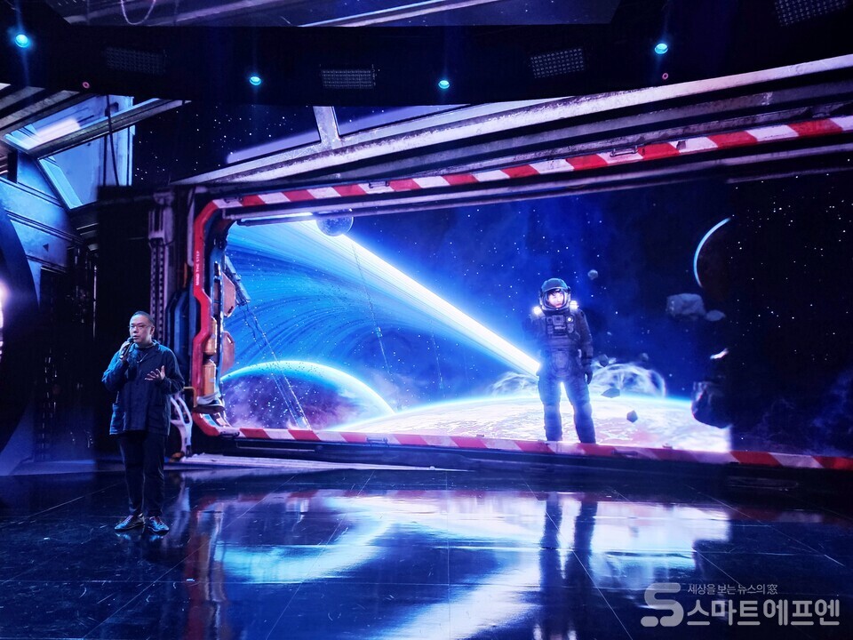 네이버 비전·모션 스튜디오에 대해 설명하는 오한기 리더 /사진=양대규 기자