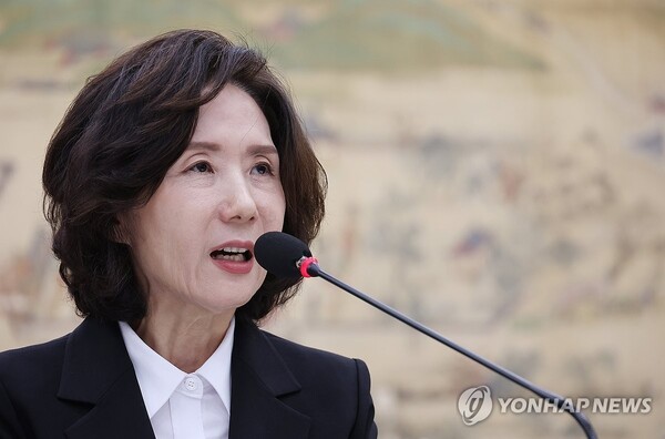이재명 대통령이 지명 철회를 결정한 이진숙 부총리 겸 교육부 장관 후보자가 지난 16일 서울 여의도 국회 교육위원회에서 열린 인사청문회에서 의원 질의에 답하고 있다./사진=연합뉴스