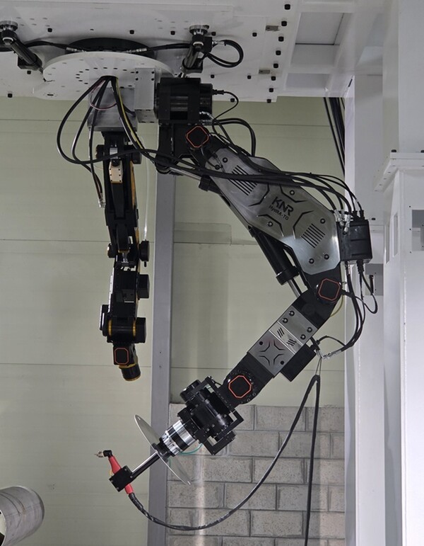 케이엔알시스템 신형 로봇팔 ‘HydRA-TG’