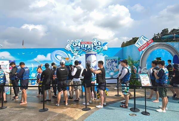 캐리비안 베이에서 ‘얼박사’ 팝업스토어 /사진=동아제약