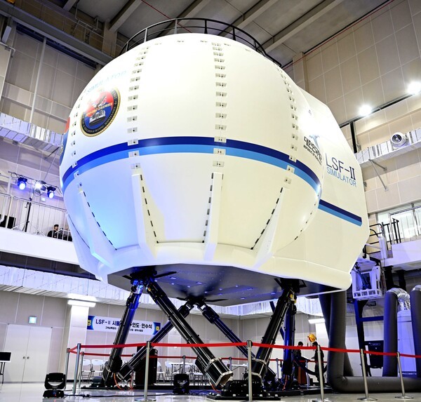 2025년 3월 6일 한국항공우주산업(KAI)은 고속상륙정 솔개(LSF-II) 시뮬레이터가 해군에서 성공적으로 전력화됐다고 밝혔다. 사진은 솔개(LSF-II) 시뮬레이터. /사진=KAI