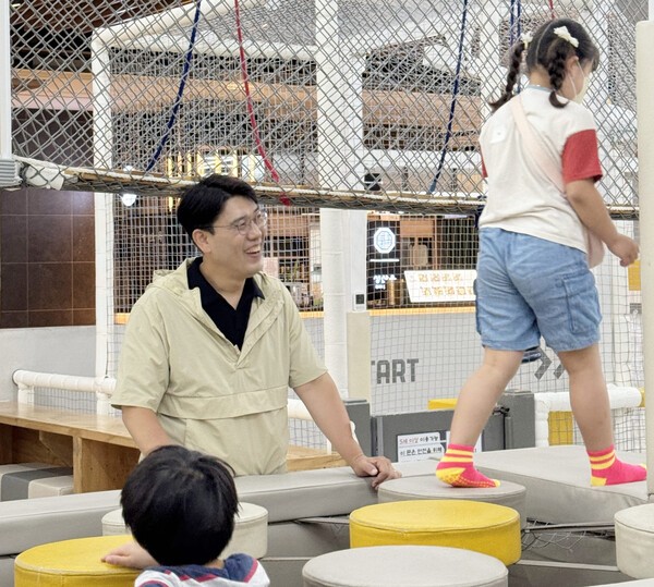 신세계프라퍼티가 여름방학을 맞아 지난 7월 21일부터 8월 14일까지 스타필드·스타필드 시티 6개 점포에 지역 아동을 초청해 ‘2025 스타필드 플레이’를 열고, 성황리에 막을 내렸다./사진=신세계프라퍼티 