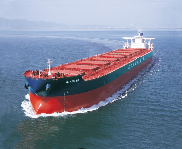 SM그룹이 대한해운, 한국동서발전과 596억 규모 유연탄 수송 계약을 체결했다. 사진은 케이 아스터(K.ASTER)호 /사진=대한해운