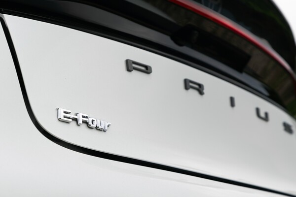 토요타코리아, ‘26년형 프리우스 HEV AWD XLE’ 출시