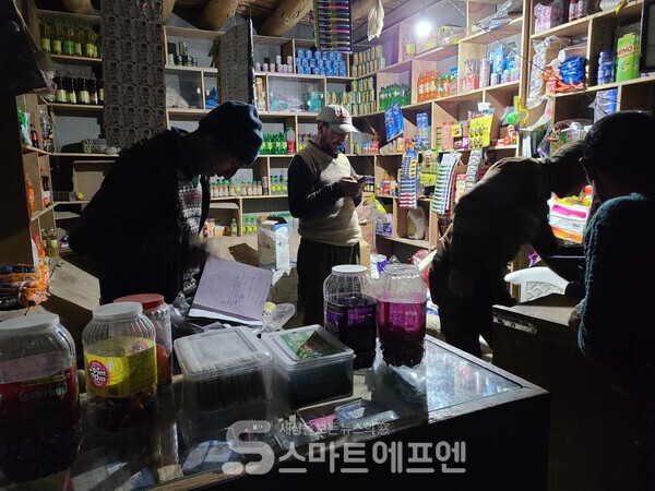 인도 전통 상점인 '키라나'의 모습./사진=김선주 기자 