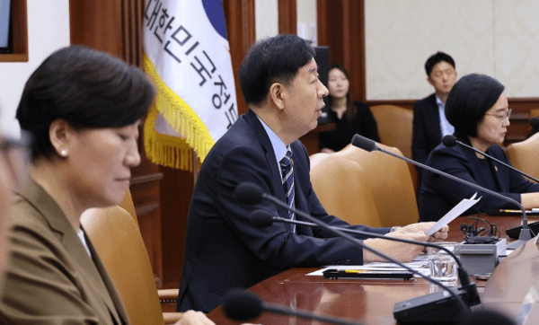 구윤철 부총리 겸 기획재정부 장관이 10일 서울 종로구 정부서울청사에서 열린 성장전략 태스크포스 겸 산업경쟁력강화 관계장관회의에서 발언하고 있다. /사진=연합뉴스