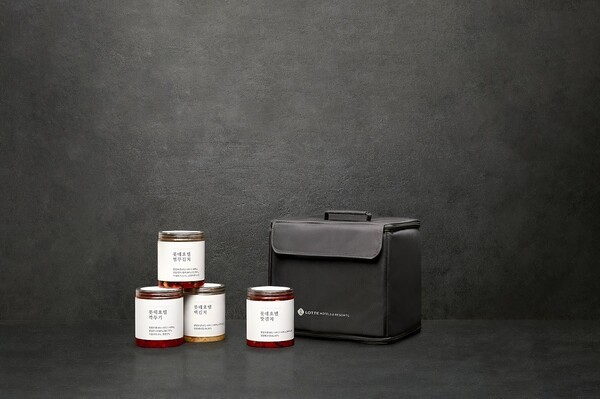 롯데호텔 소포장 김치 4종./사진=롯데호텔앤리조트