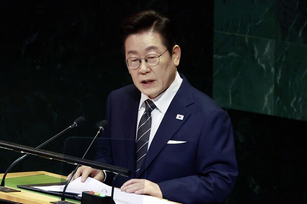 이재명 대통령이 23일(현지시간) 미국 뉴욕 유엔본부 총회장에서 기조연설을 하고 있다./사진=연합뉴스