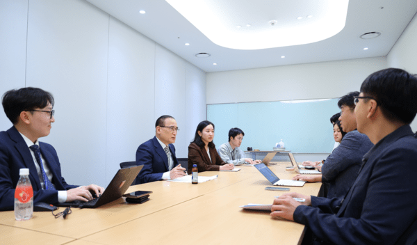 29일 위성락 국가안보실장이 용산 대통령실에서 출입 통신사 기자들과 인터뷰하고 있다. /사진=연합뉴스