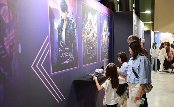 넷마블이 스페인 K-엑스포에서 나 혼자만 레벨업:어라이즈를 출품해 게임 영상 공개 및 시연 기회를 제공했다./사진=넷마블