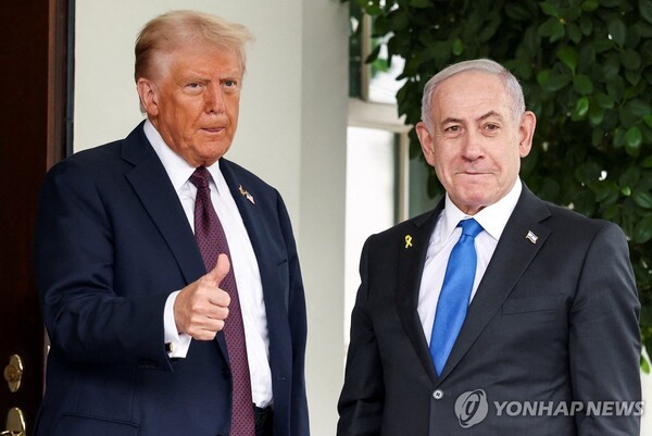 도널드 트럼프 미국 대통령(좌측)과 베냐민 네타냐후 이스라엘 총리