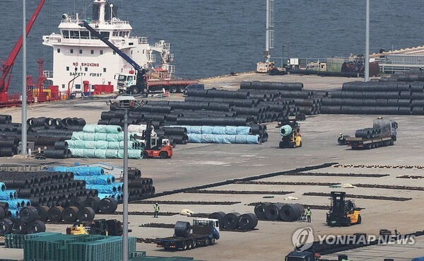 평택항 철강제품들 /사진=연합뉴스