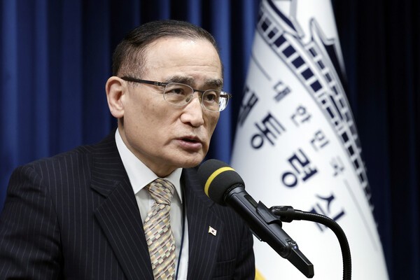 위성락 국가안보실장이 17일 용산 대통령실에서 캄보디아에서 발생한 한국인 대상 납치·감금 범죄에 대한 정부의 대응 현황 관련 브리핑을 하고 있다. /사진=연합뉴스