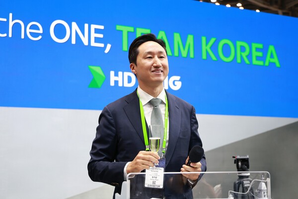 정기선 HD현대 회장이 부산 벡스코에서 열린 MADEX 2025 리셉션 행사에서 인사말을 하고 있다. /사진=HD현대