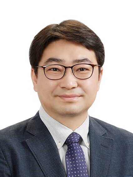 포항공과대학교 화학공학과 이기라 교수. / 사진 = LG에너지솔루션