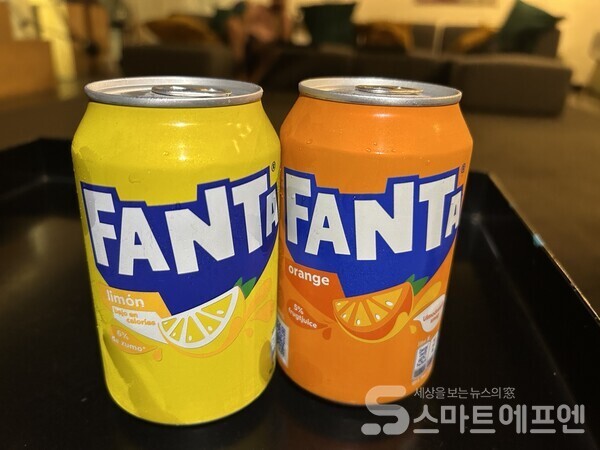 스페인 바르셀로나의 한 마트에서 판매하는 코카콜라 오렌지 환타의 과즙 함량은 5%였다./사진=김선주 기자