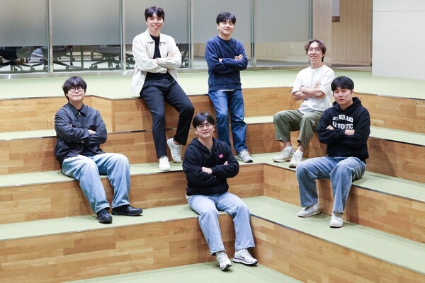 이번 논문 집필에 참여한 LG유플러스 구성원들/사진=LG유플러스