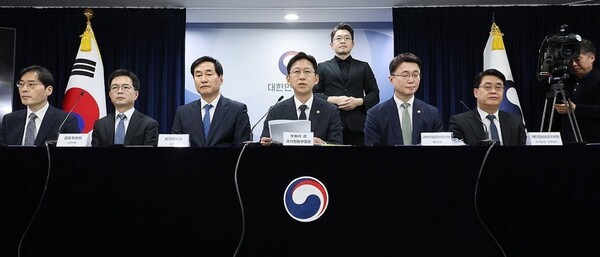 배경훈 부총리 겸 과학기술정보통신부 장관이 10월 22일 서울 종로구 정부서울청사에서 열린 합동브리핑에서 범부처 정보보호 종합대책을 발표하고 있다. /사진=연합