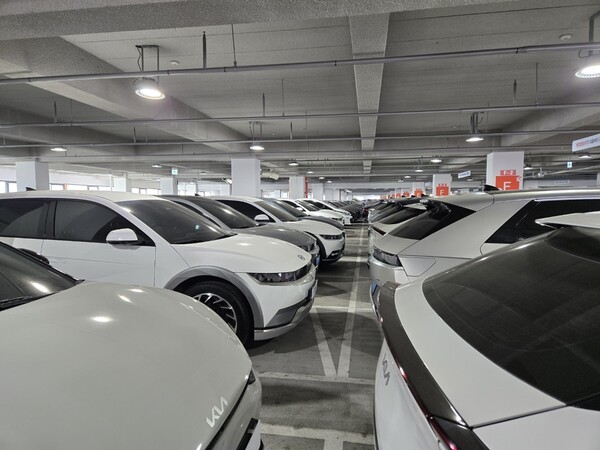 T car 부천 매매센터 5층에 주차된 중고차들. /사진=스마트에프엔